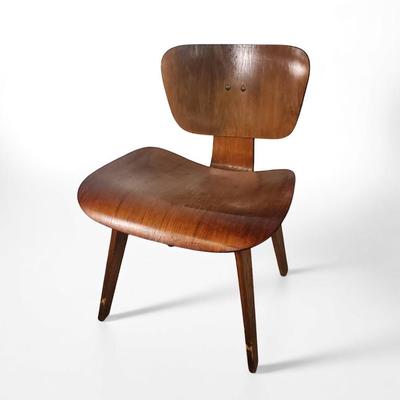MCM Eames Style Molded Plywood Lounge Chair - 20x23x29”