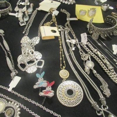 Sale Photo Thumbnail #9