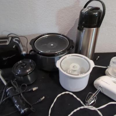Crock Pot, Proctor Silex & More Small Kitchen Appliances 
