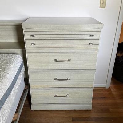 Sale Photo Thumbnail #186