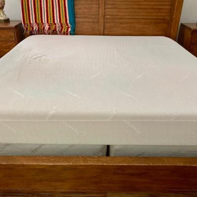 Tempurpedic King Mattress 