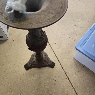 Dalton Thibault Art Deco cast iron ash tray