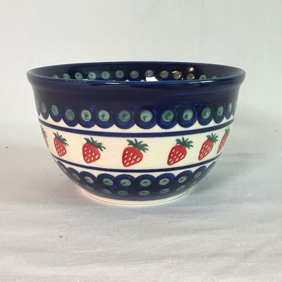 Boleslawiec “Strawberry Peacock” 7 Inch Polish Pottery Bowl