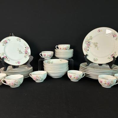 Thun ‘Virginia’ China Set For 8
