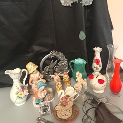 Chimes & Tchotchkes