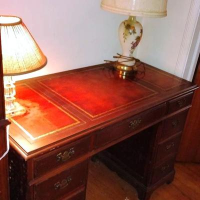 Vintage Desk & Two Lamps 
