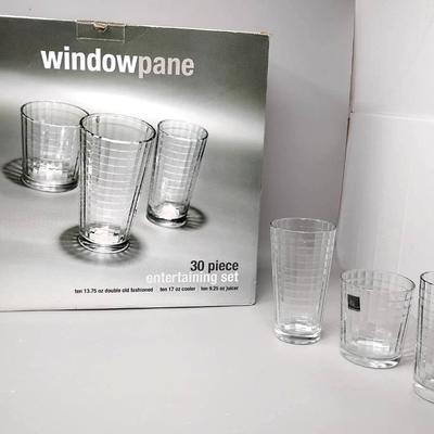 Circleware Windowpane Glassware Set 