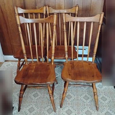 Vintage Cushman Colonial Maple Spindle Chairs 