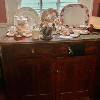 Nice server cabinet, great storage