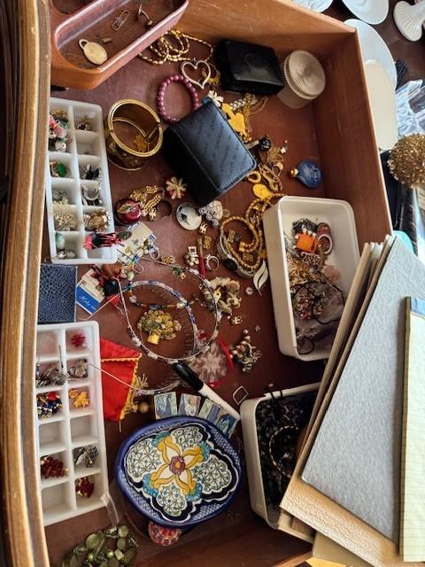 Sale Photo Thumbnail #28