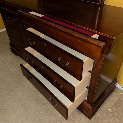 Sale Photo Thumbnail #120