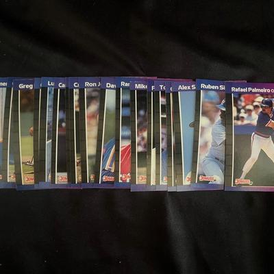 Lot 316: 1989 Donruss Complete Baseball Card Set #7