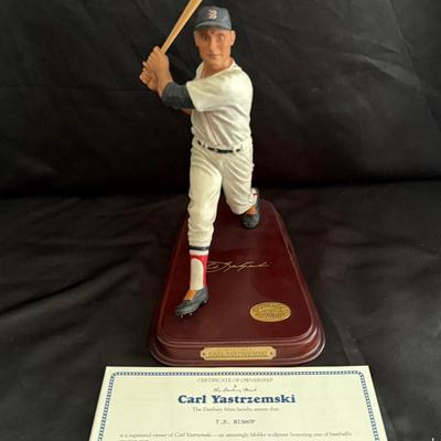 Lot 421: Carl Yastrzemski Danbury Mint Figurine – Hand-Painted, Limited Edition with COA