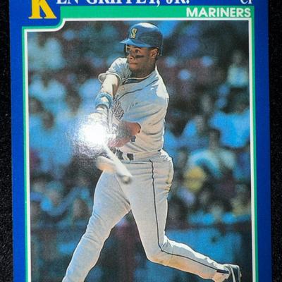 Lot 503: Score 91 Baseball Trading Cards Complete Set