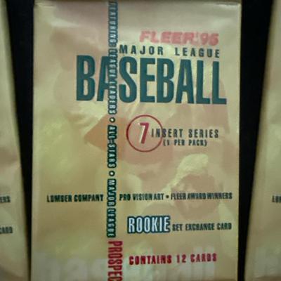 Lot 514: Unopened Fleer 95 Packs