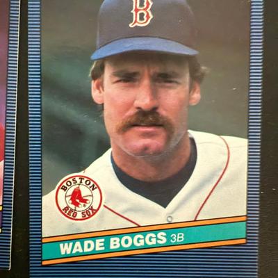 Lot 532: 1986 Donruss Trading Cards Extras 