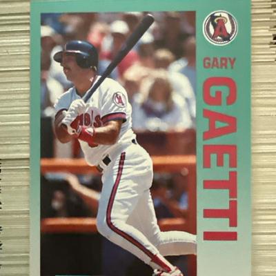 Lot 512: Fleer 92 Extras
