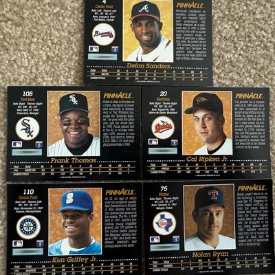 Lot 477: 1993 Pinnacle Baseball Card Lot – Incomplete Series 1 & 2 – Over 600 Cards! Stars & HOFers