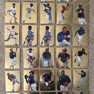 Lot 301: 1996 Fleer Ultra Baseball Card Mega Lot – 150+ Cards Across 26 Teams
