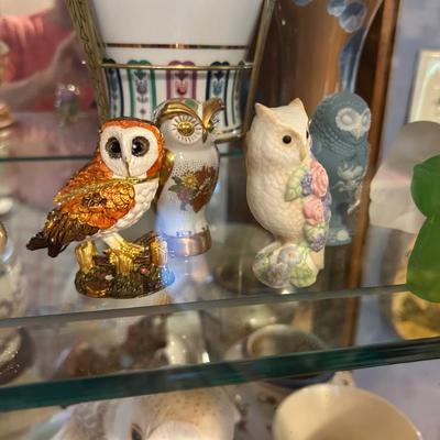 Sale Photo Thumbnail #66: And yet more owls 