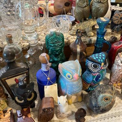Sale Photo Thumbnail #24: Owls & decanters 