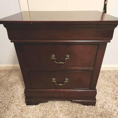 Mahogany End Table 