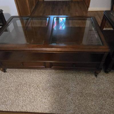 Coffee Table With 2 End Tables