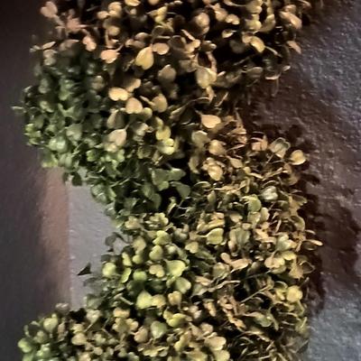 Swirl Plant Decorw/Base