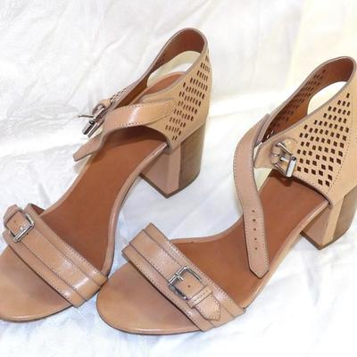 Sale Photo Thumbnail #24: Marc Jacobs