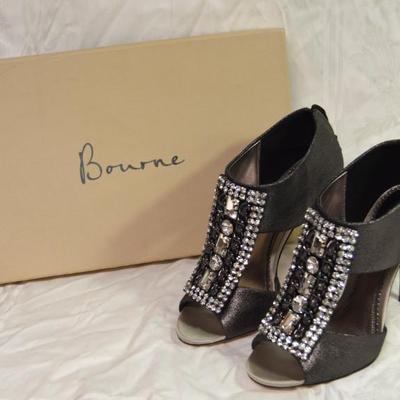 Sale Photo Thumbnail #11: Bourne 