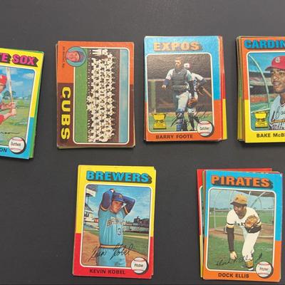 Mystery 1975 Topps Trading Cards #2