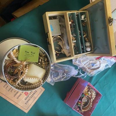 Estate Sales By Olga in Martinsville, NJ