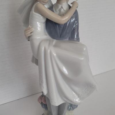 Lladro "Over The Threshold"  No. 5282