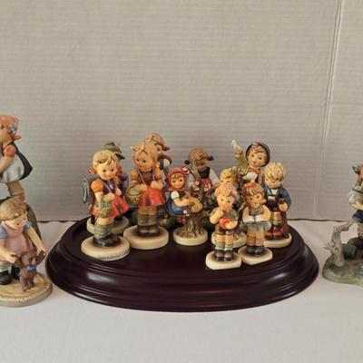 Goebel Hummel Music Box & Figurines W/Wood Stand 