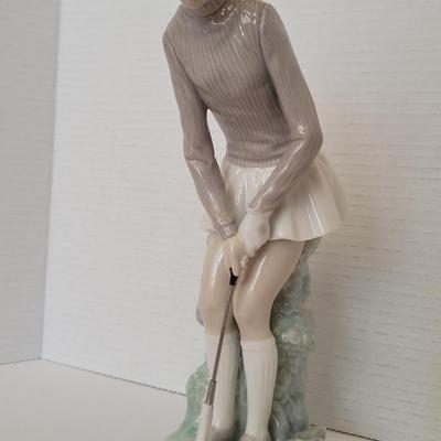 Lladro " Lady Golfer " 