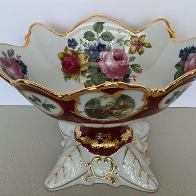 European Design Porcelain Footed Bowl 