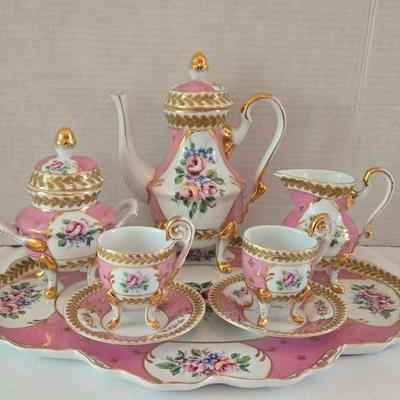 Noritake A Sevre Decor Tea Set