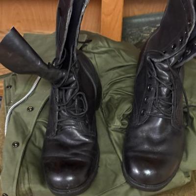 HHC204 - US Military Issued Field Coat & Boots