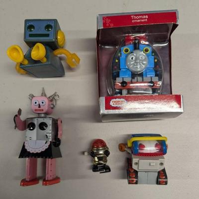 HHC010 VINTAGE ROBOTS, SEGA TOYS 2002 DISNEY 2023 SCHYLLING