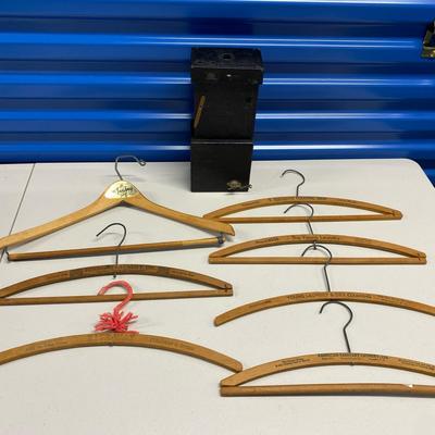 HHC132 - Collectible Vintage Wooden Hawaii Hangers & Vintage Kodak Brownie Camera