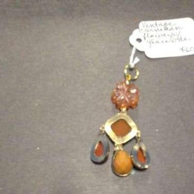HHC438 Myrna Lee Chang Natural Stone Pendants