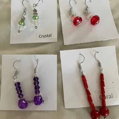 HHC543 - Myrna Lee Chang Crystal, Coral, & Amythest Beaded Earrings 