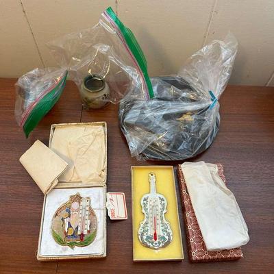 HHC222 - Miscellaneous Asian Lot