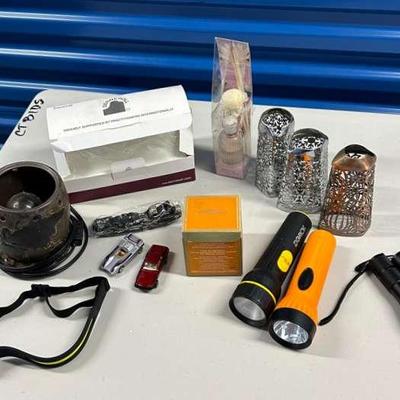 HHC007- Flashlights, Cars, Denneroll, And More 
