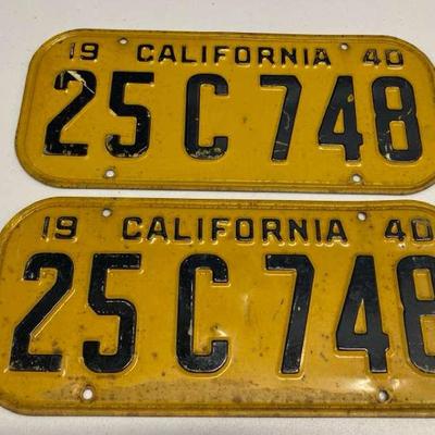 HHC135 - Rare Pair of 1940 California Metal Car License Plates