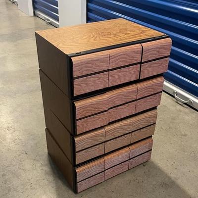 HHC493 CD Shelves + CDs