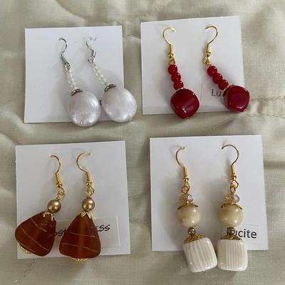 HHC536 - Myrna Lee Chang Frosted Glass & Lucite Beaded Earrings 