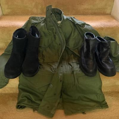 HHC205 - US Military Army Standard Issue Coat & Boots