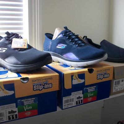 New Size 11 Women's