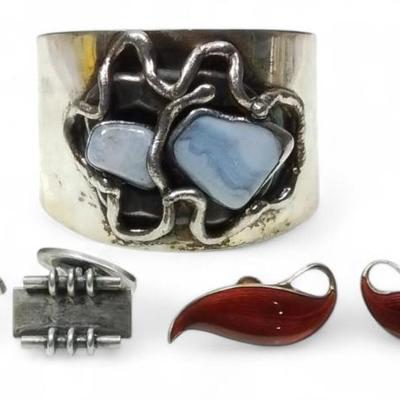 Sale Photo Thumbnail #340
